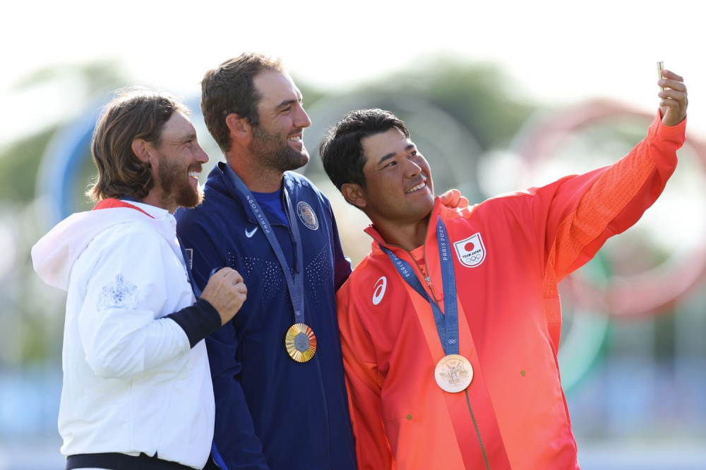 Majitelé medailí z Paříže Tommy Fleetwood, Scottie Scheffler a Hideki Matsuyama (Foto: Getty Images)