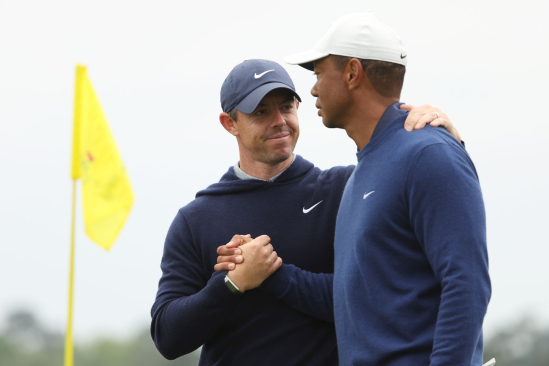 Tiger Woods a Rory McIlroy (foto: GettyImages).