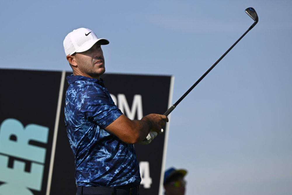 Brooks Koepka během 1. kola LIV Chicago (foto: GettyImages)