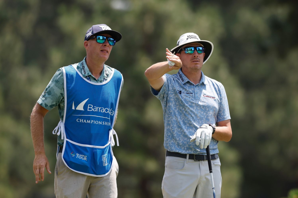 Joel Dahmen a jeho caddie Geno Bonnalie (Foto: Getty Images)