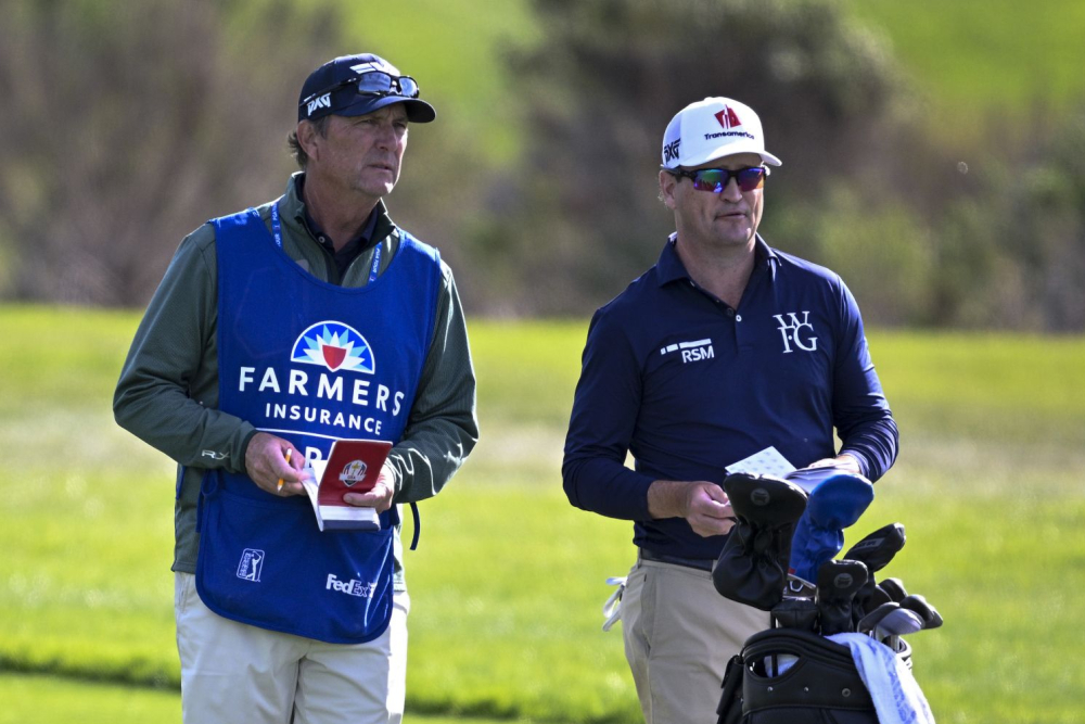 Zach Johnson a jeho caddie (Foto: Getty Images)