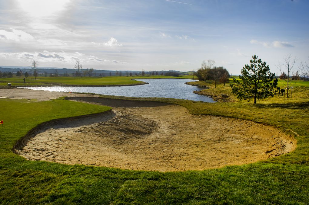 Albatross změny na 18. greenu