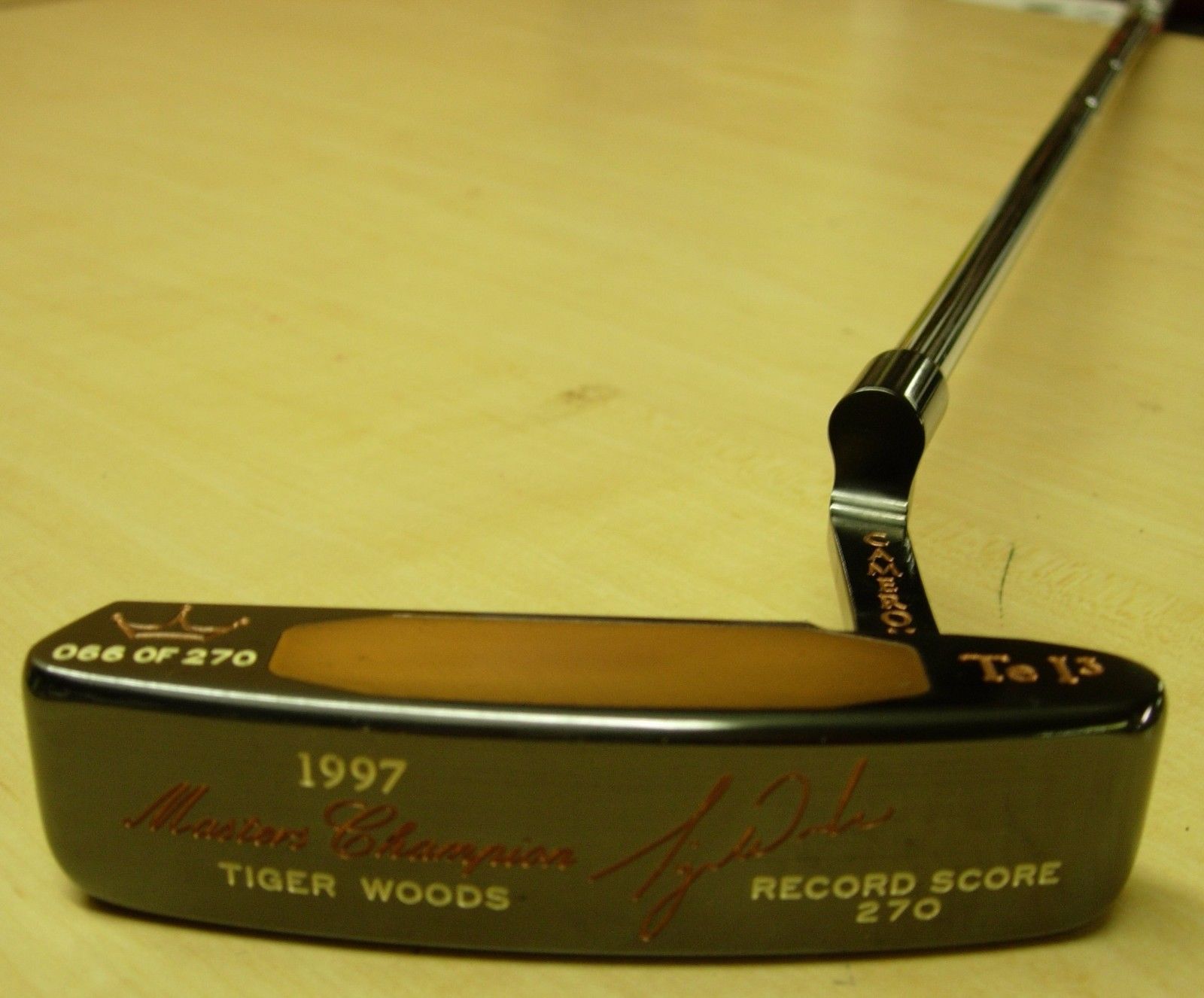 Replika putteru Tigera Woodse z Masters 1997